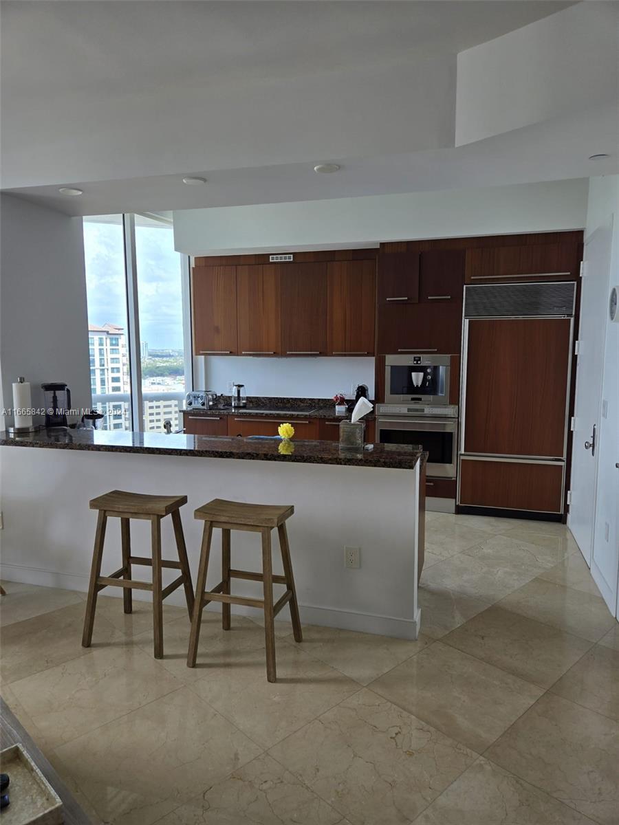 15811 Collins Ave 1505