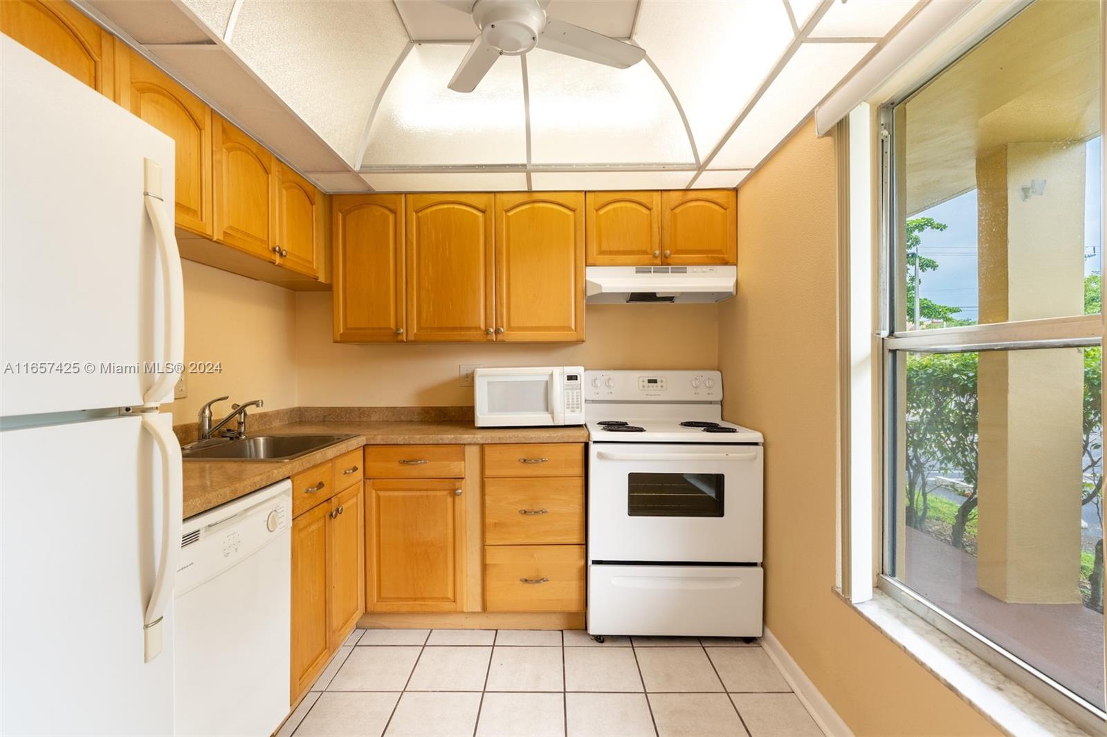View photos, virtual tours, details... 5830 NW 64th Ave 105