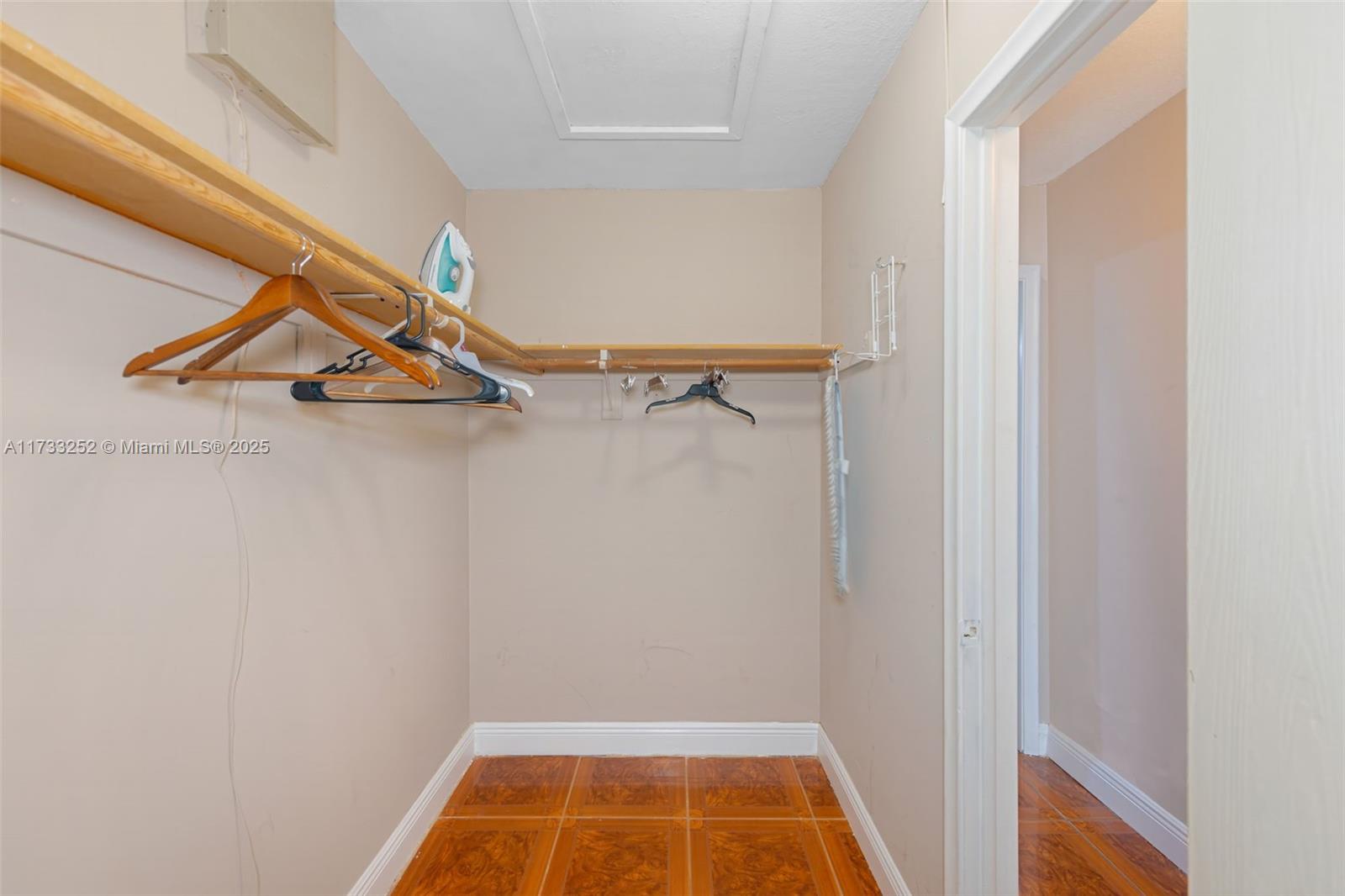 CORAL SPRINGS II - Residential Income