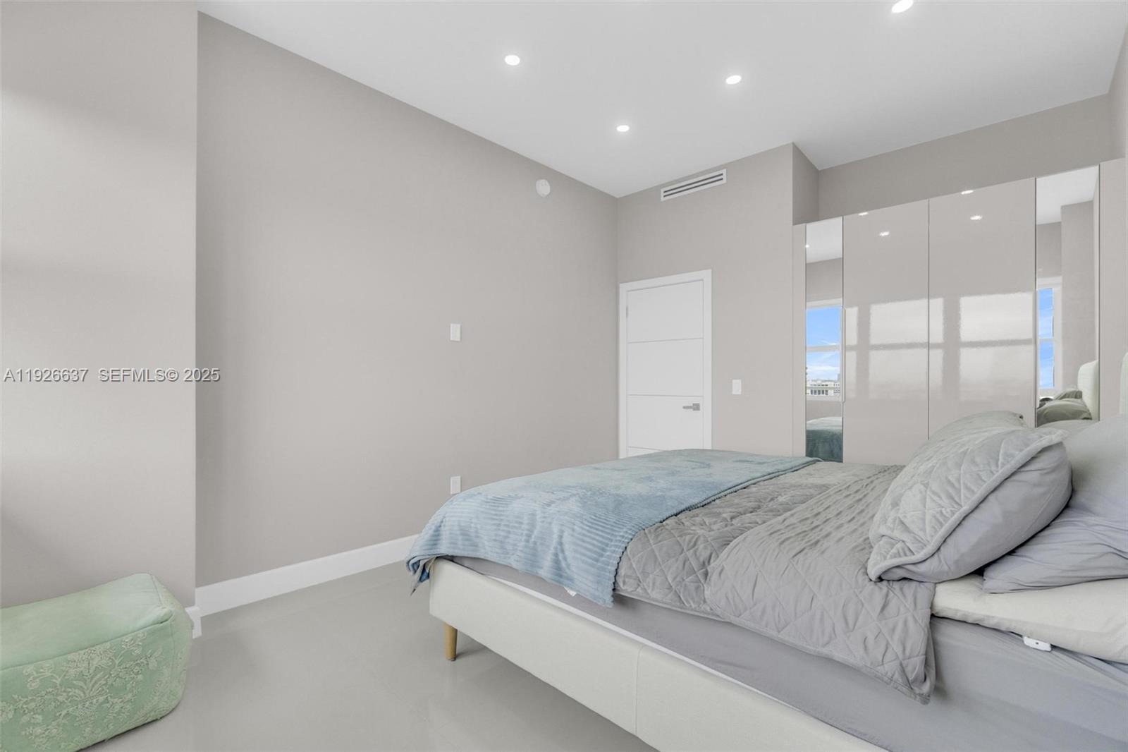 DEL PRADO MARINA - Residential Lease