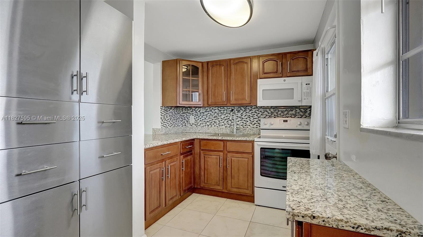 POINT EAST SEC III CONDO - Residential