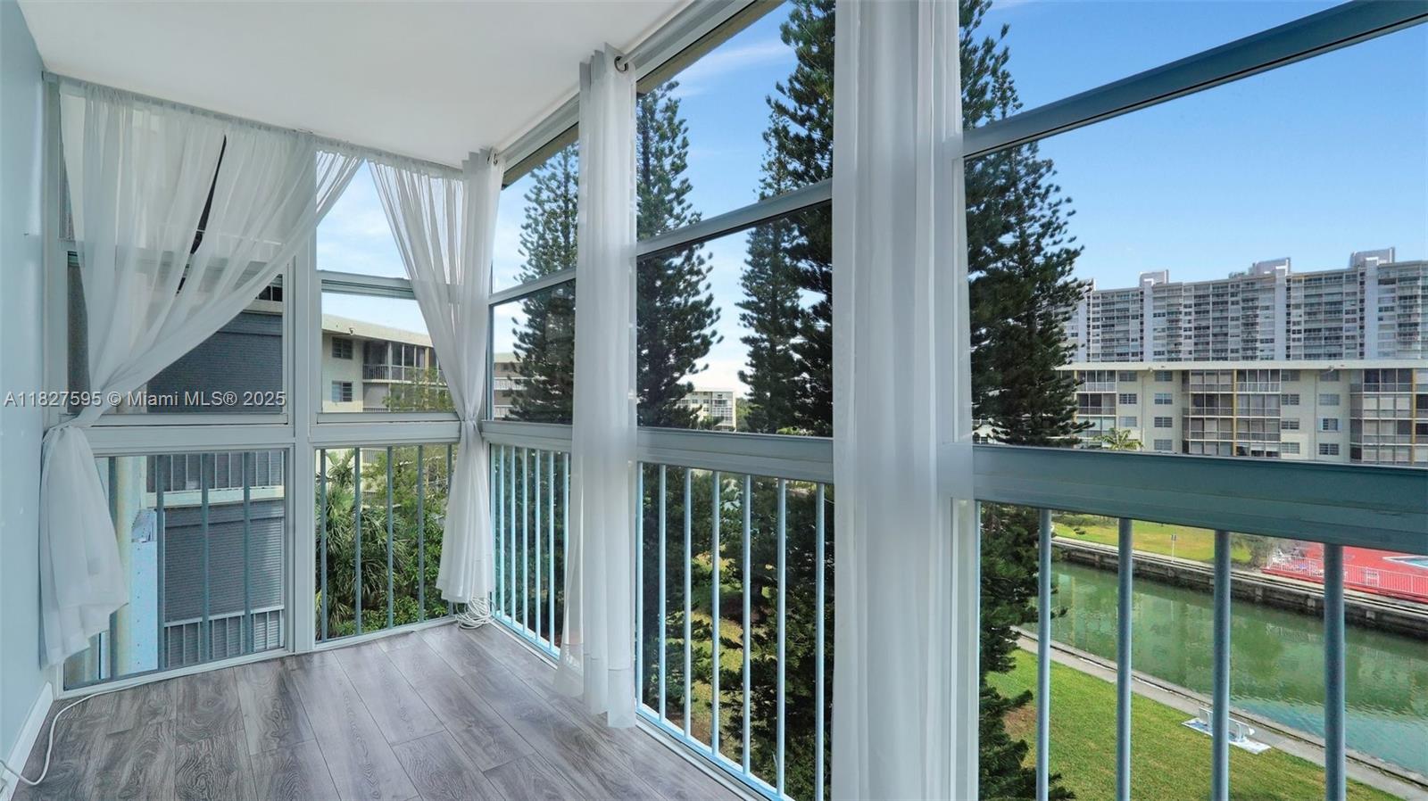 POINT EAST SEC III CONDO - Residential