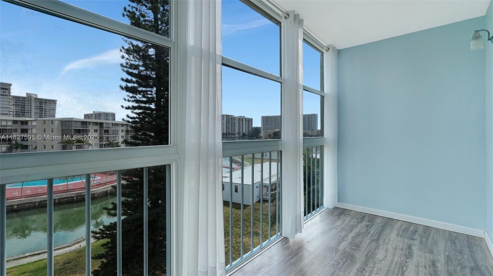 POINT EAST SEC III CONDO - Residential