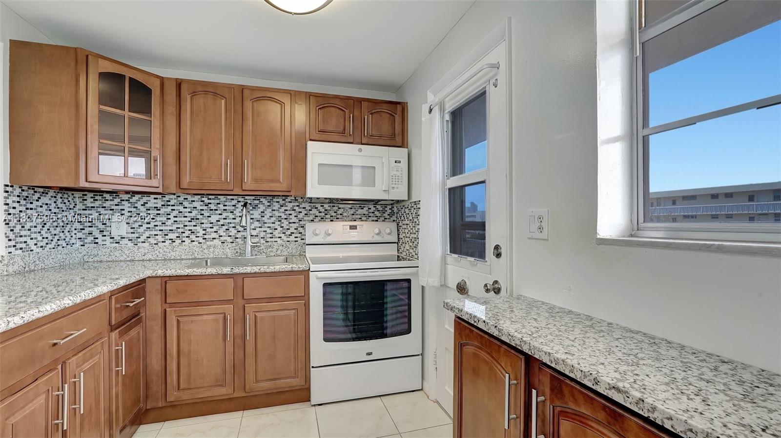 POINT EAST SEC III CONDO - Residential