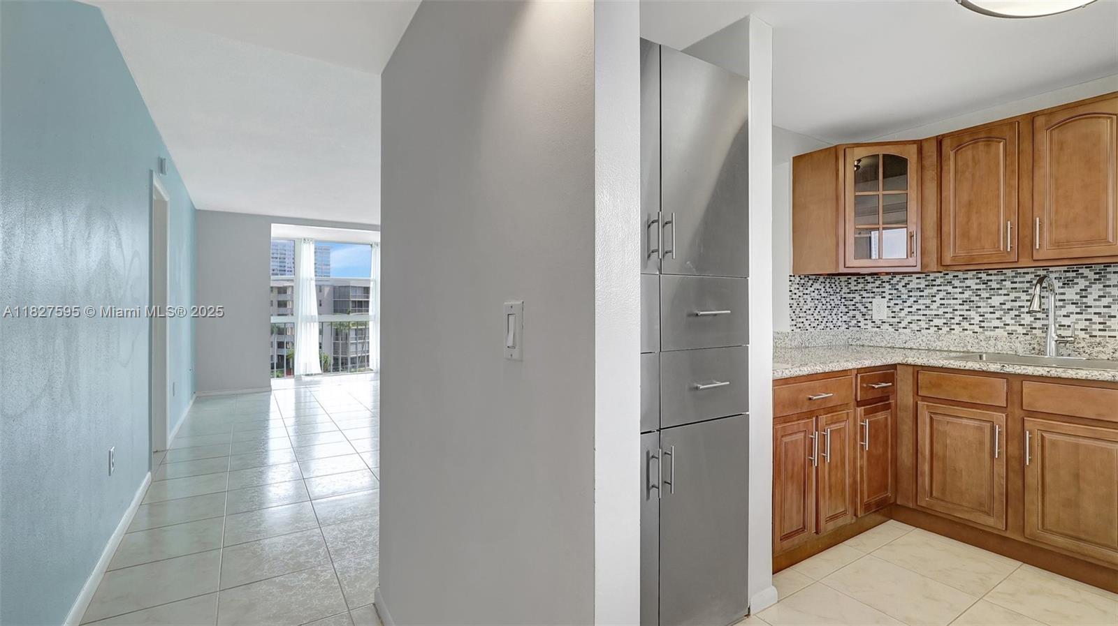 2905 Point East Dr L514