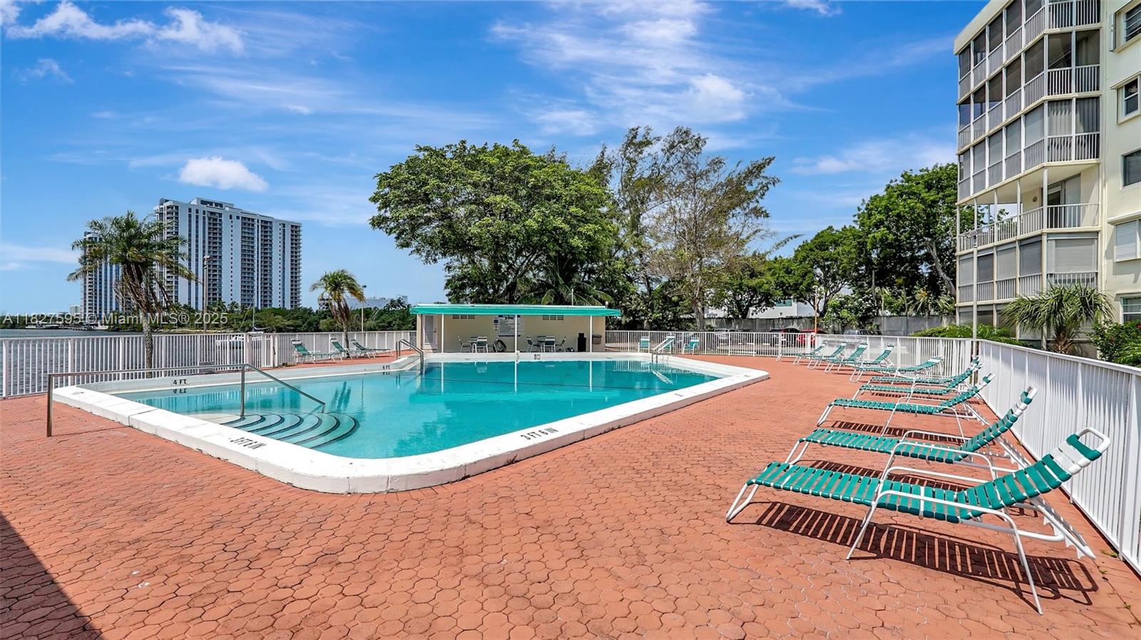 POINT EAST SEC III CONDO - Residential