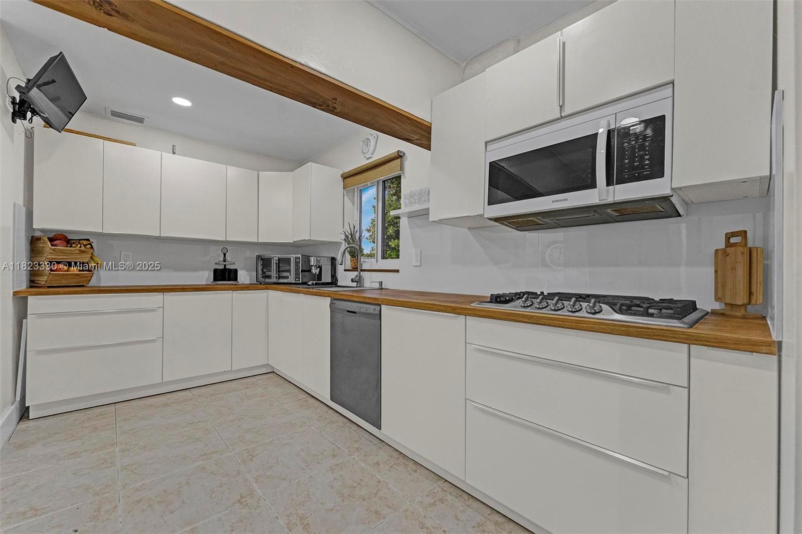 9TH ADDN TO RICHMOND HEIG - Residential