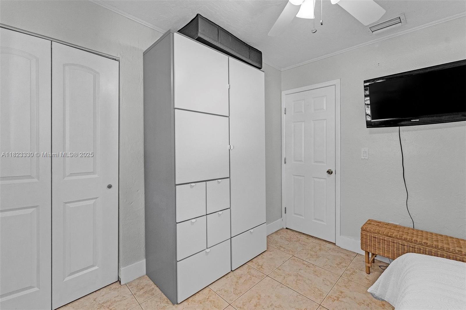 9TH ADDN TO RICHMOND HEIG - Residential