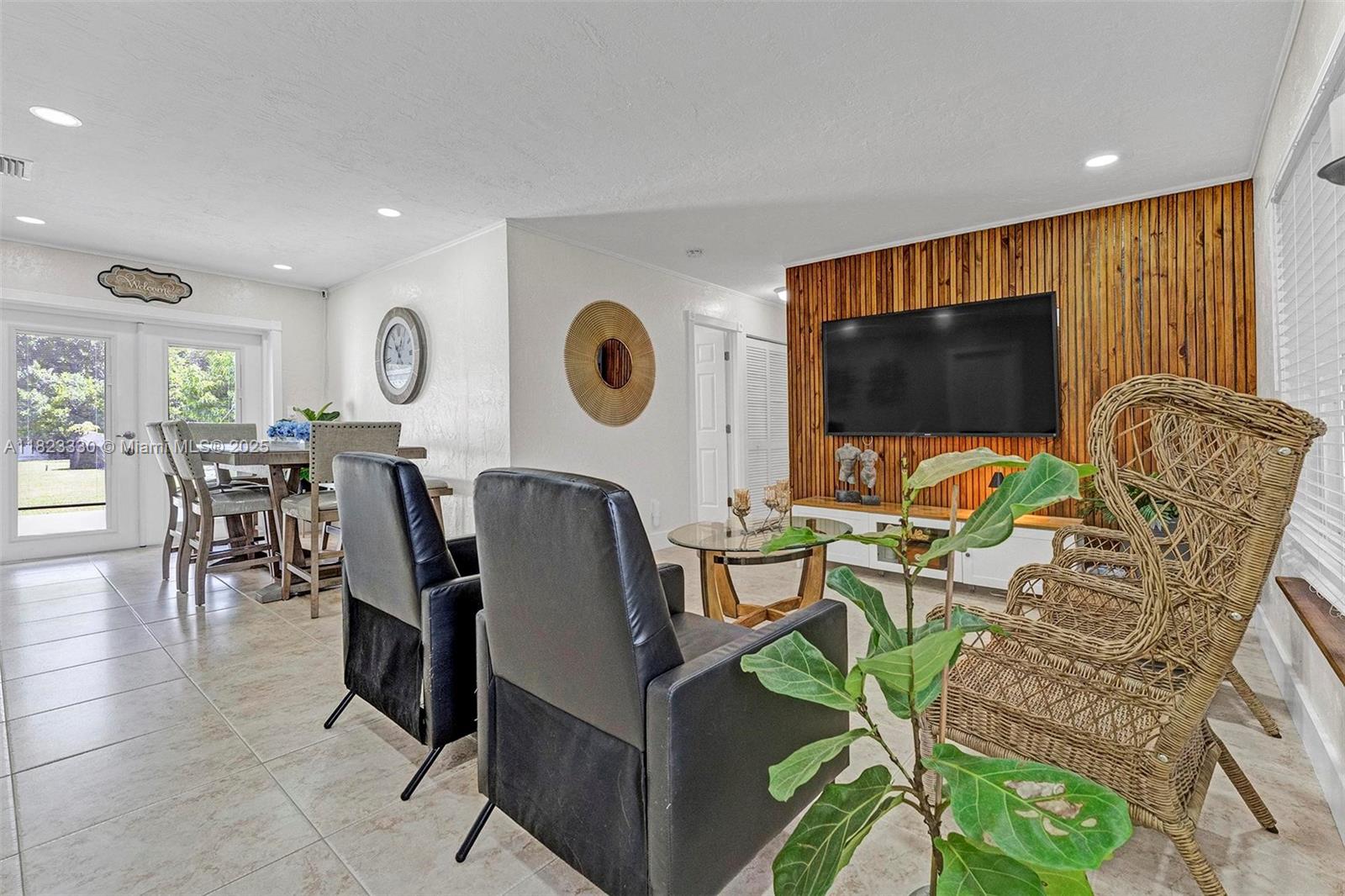 9TH ADDN TO RICHMOND HEIG - Residential