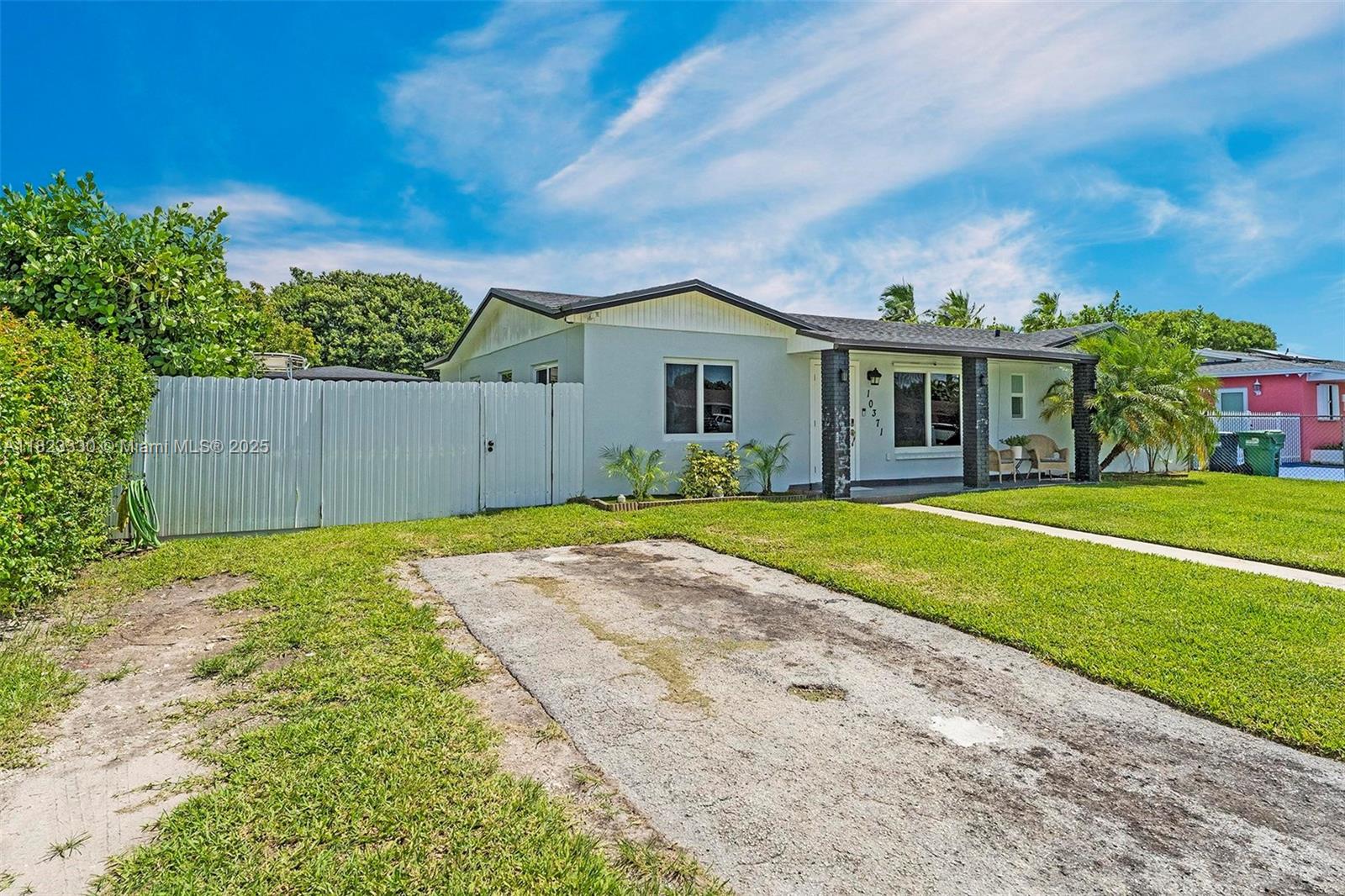 9TH ADDN TO RICHMOND HEIG - Residential