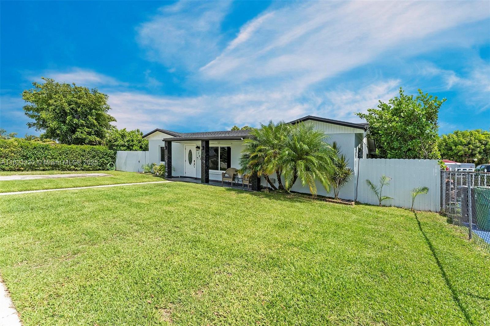 9TH ADDN TO RICHMOND HEIG - Residential