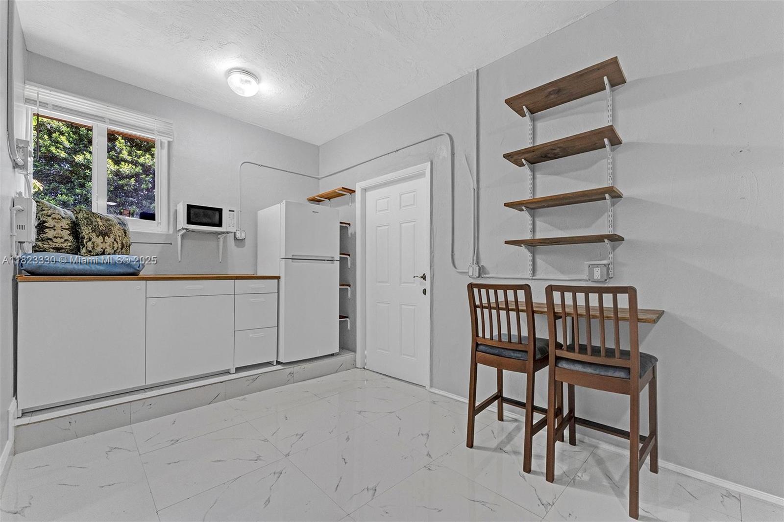 9TH ADDN TO RICHMOND HEIG - Residential