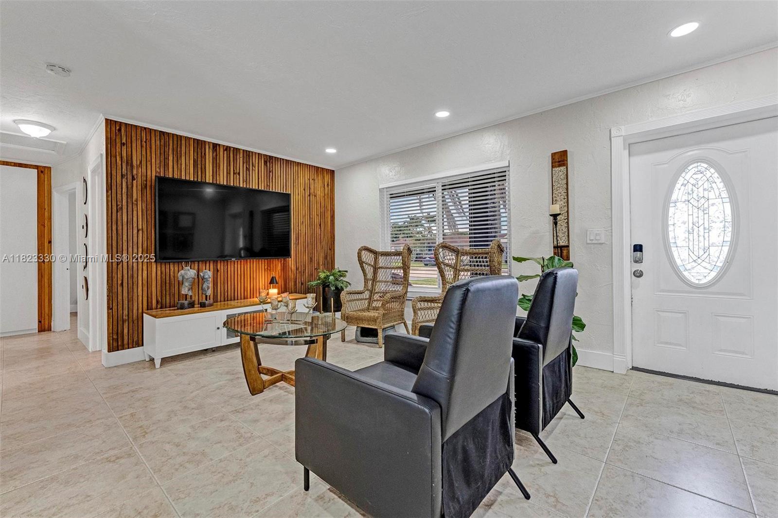 9TH ADDN TO RICHMOND HEIG - Residential