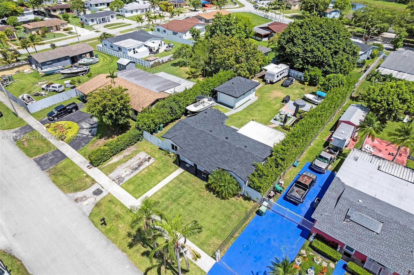 9TH ADDN TO RICHMOND HEIG - Residential