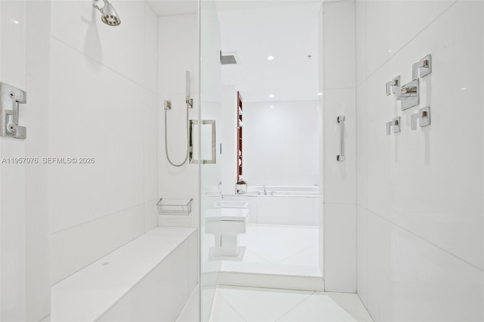 TRUMP ROYALE CONDO - Residential