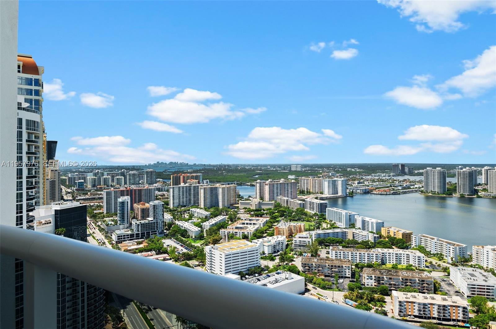 TRUMP ROYALE CONDO - Residential