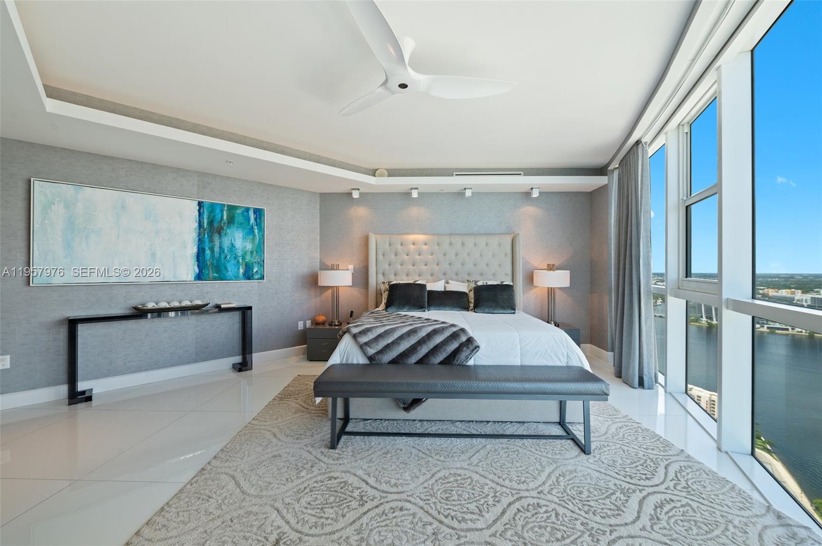 TRUMP ROYALE CONDO - Residential