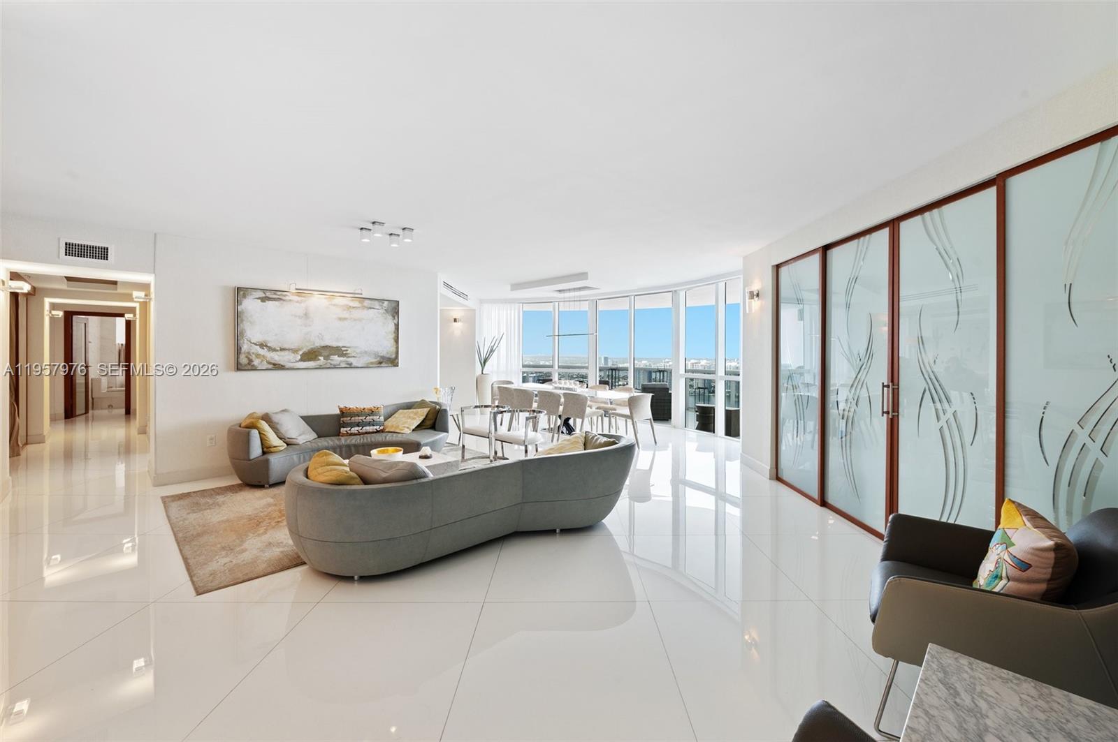 TRUMP ROYALE CONDO - Residential