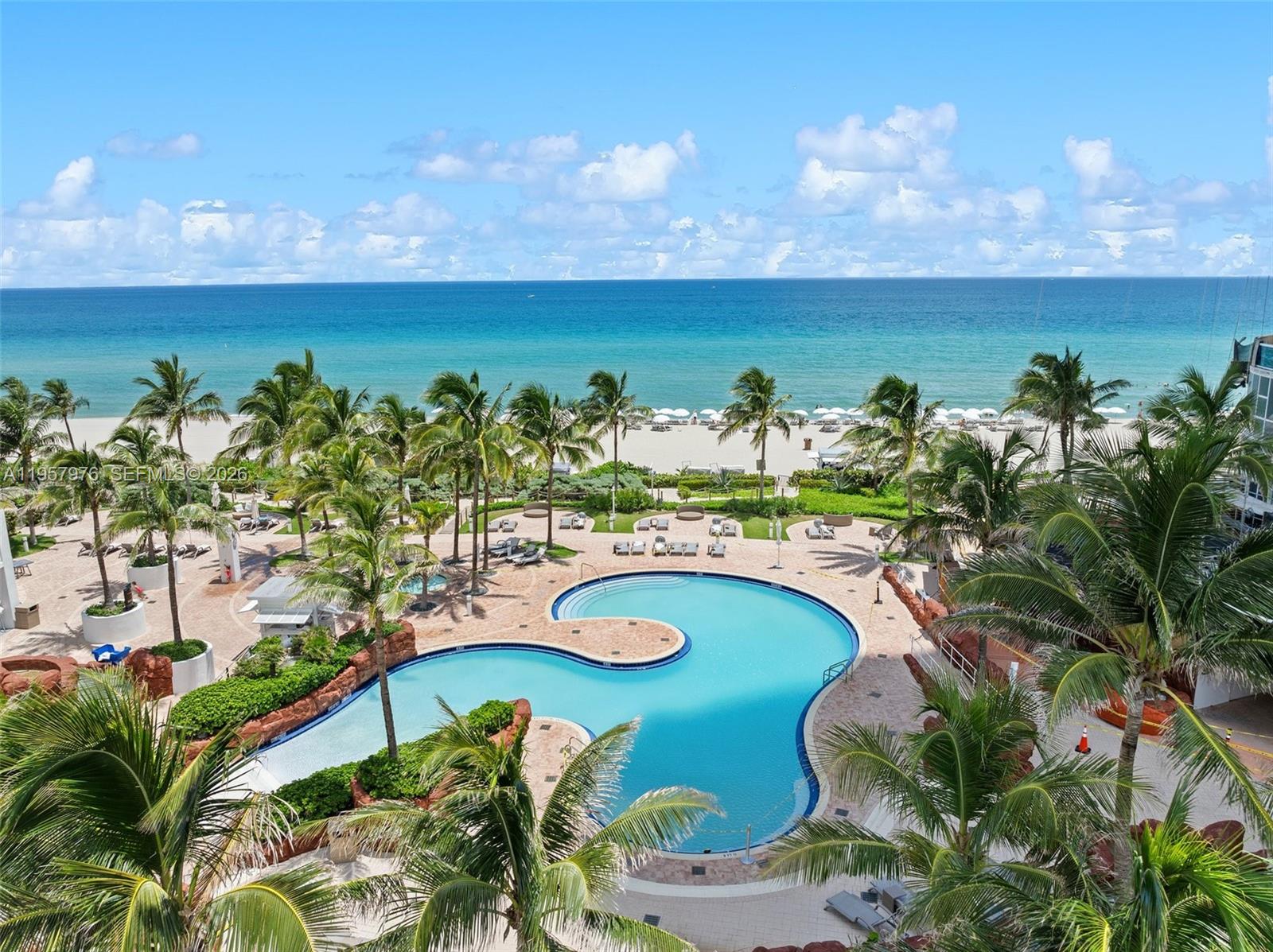 TRUMP ROYALE CONDO - Residential