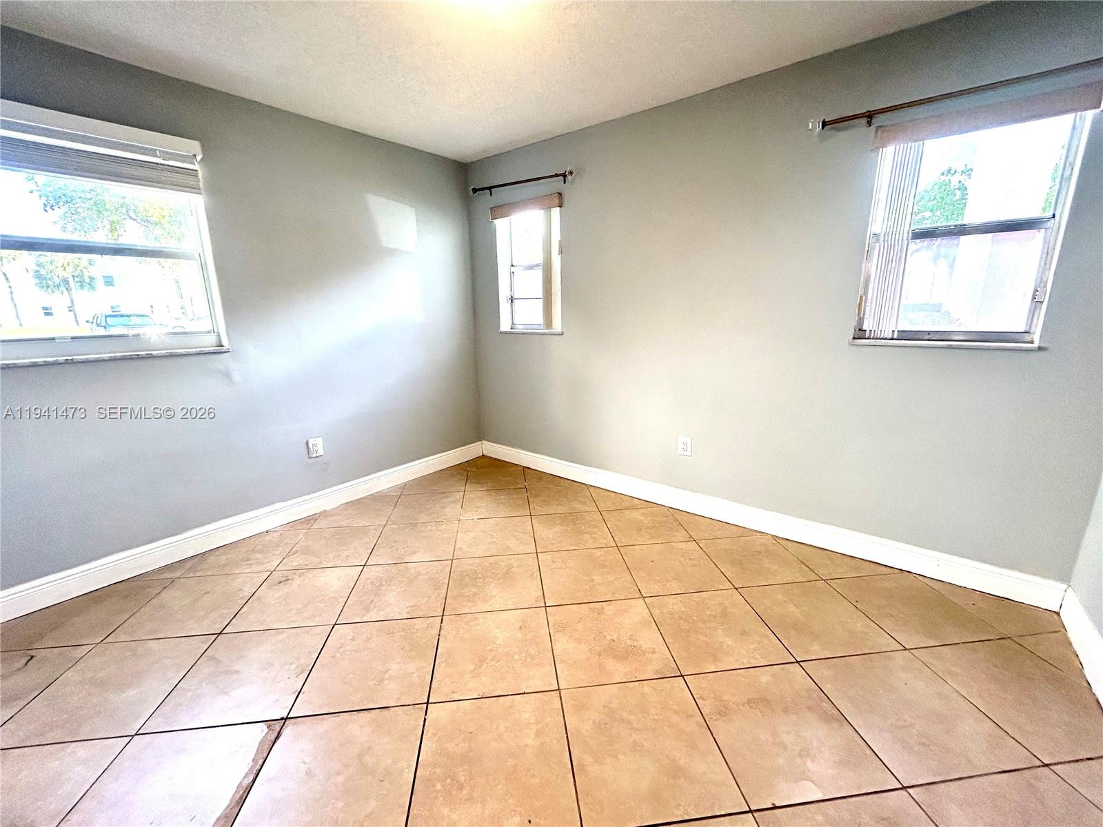 SUNRISE LAKES 55 CONDO - Residential Lease