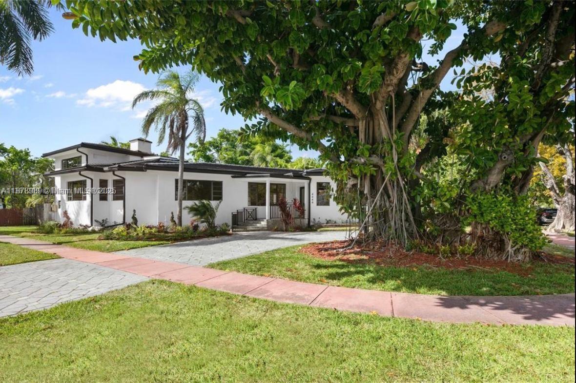 NAUTILUS EXTENSION 5TH - Residential Lease