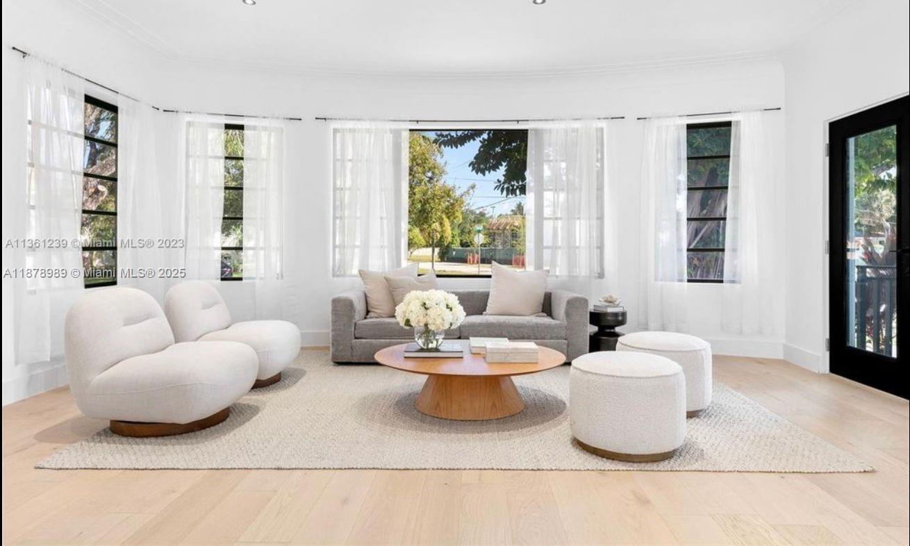 NAUTILUS EXTENSION 5TH - Residential Lease