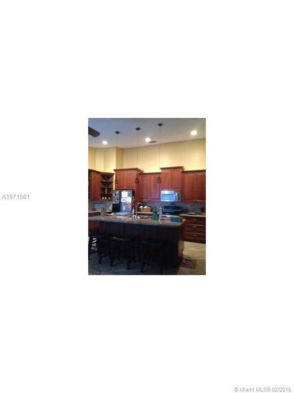 LAGUNA PONDS SEC I - Residential Lease