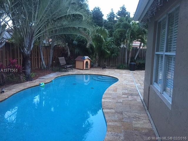 LAGUNA PONDS SEC I - Residential Lease