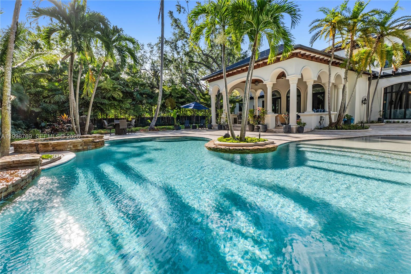 HELMS COUNTRY ESTATES ADD - Residential