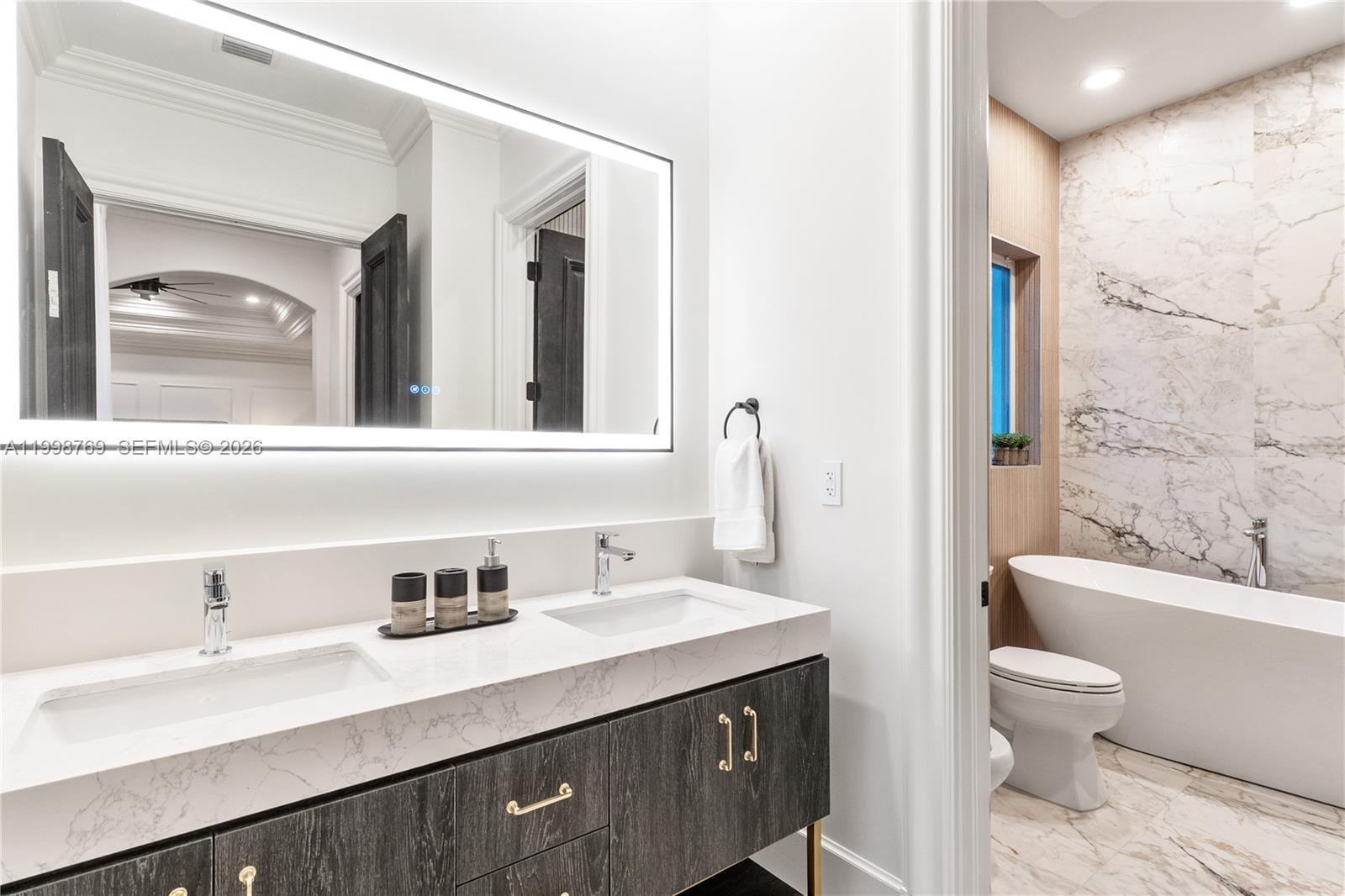 HELMS COUNTRY ESTATES ADD - Residential