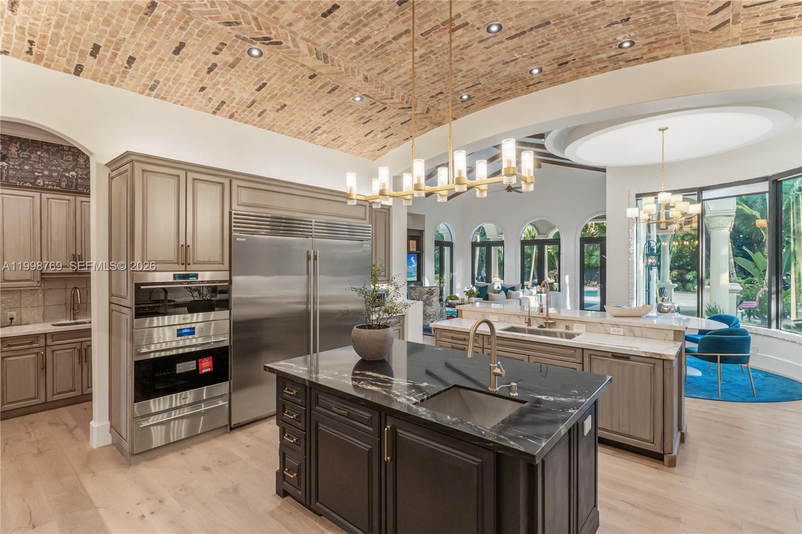 HELMS COUNTRY ESTATES ADD - Residential