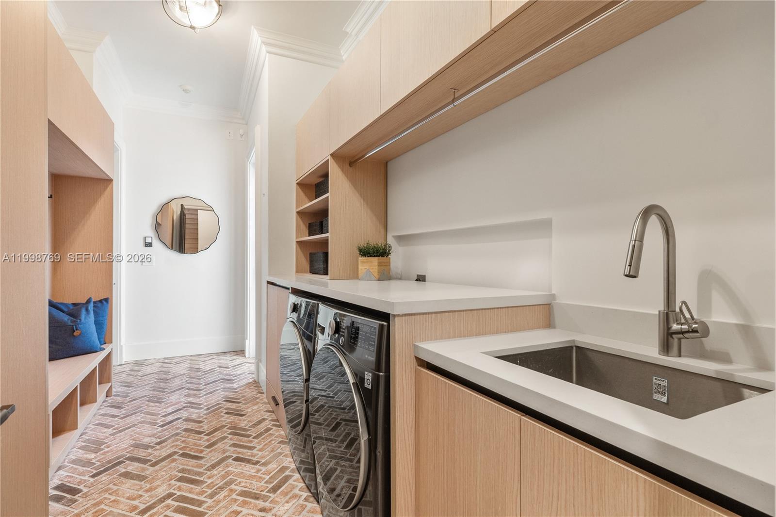 HELMS COUNTRY ESTATES ADD - Residential