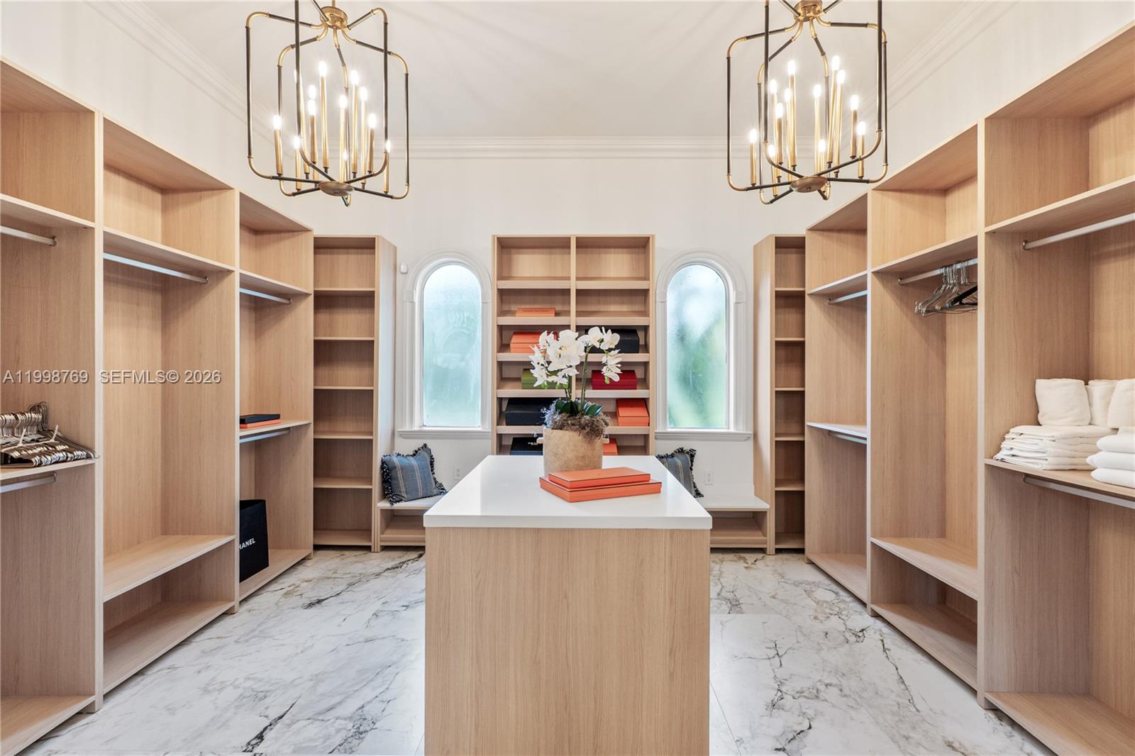 HELMS COUNTRY ESTATES ADD - Residential