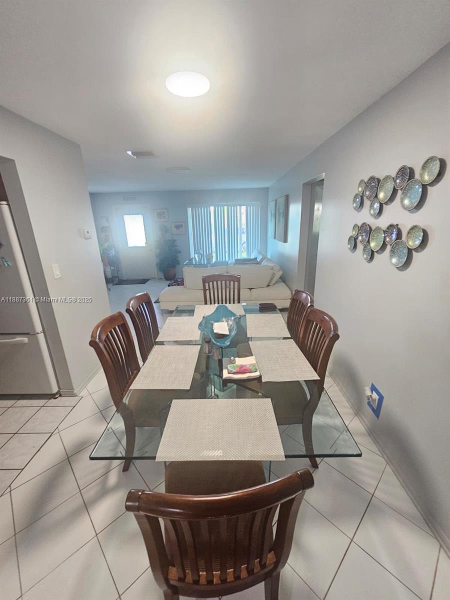 MAINLANDS OF TAMARAC LAKE - Residential