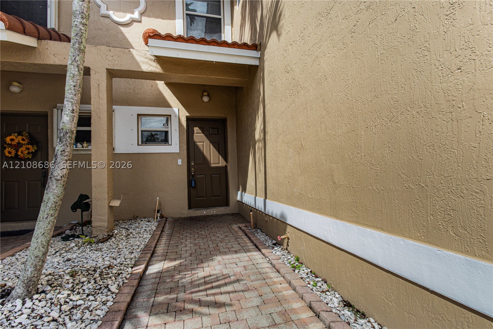 5541 NW 90th Ter