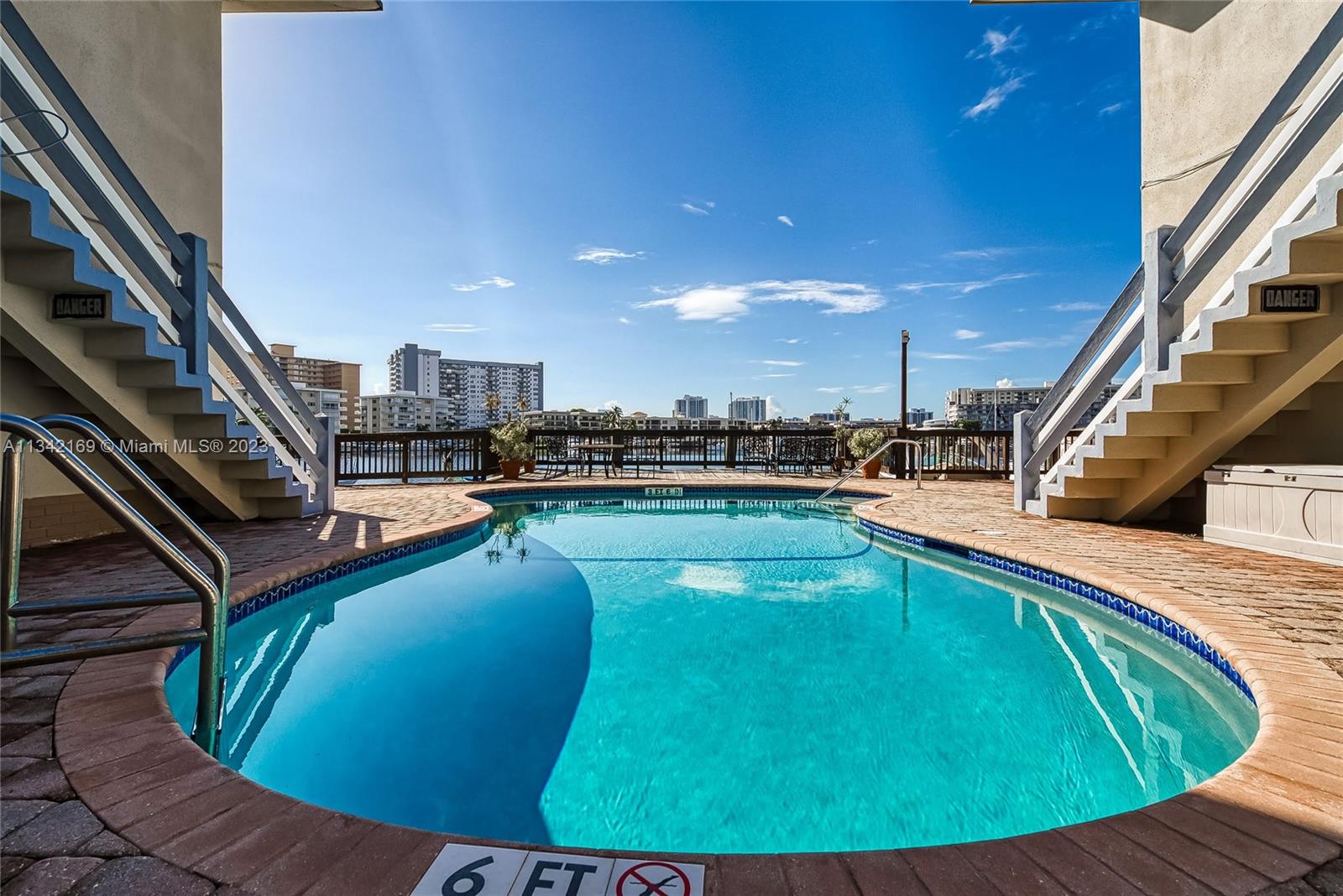 GOLDEN ISLES SEC E - Residential Income