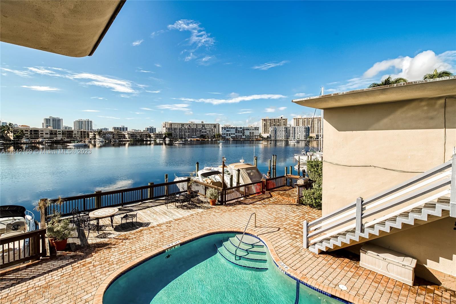 GOLDEN ISLES SEC E - Residential Income