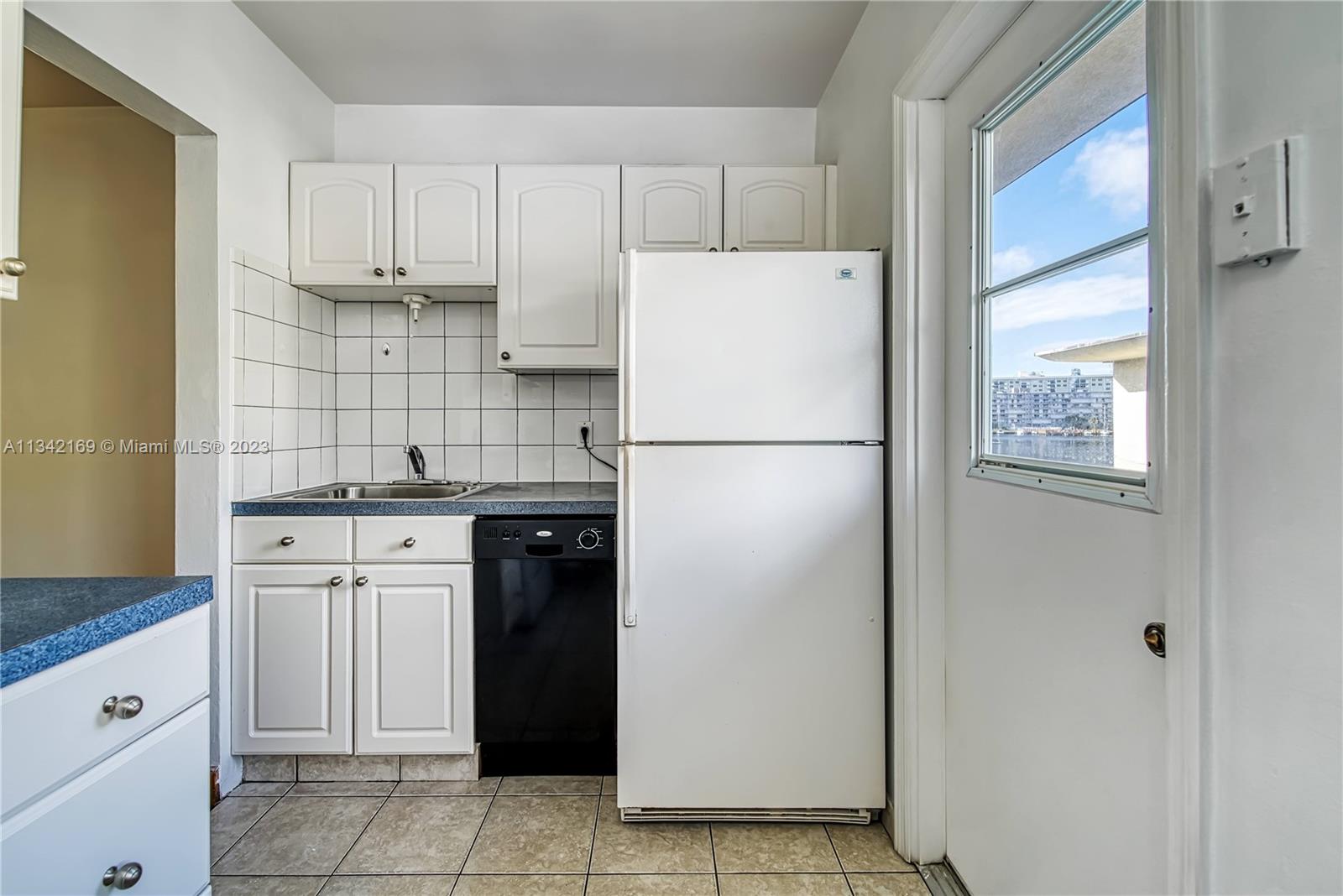 GOLDEN ISLES SEC E - Residential Income