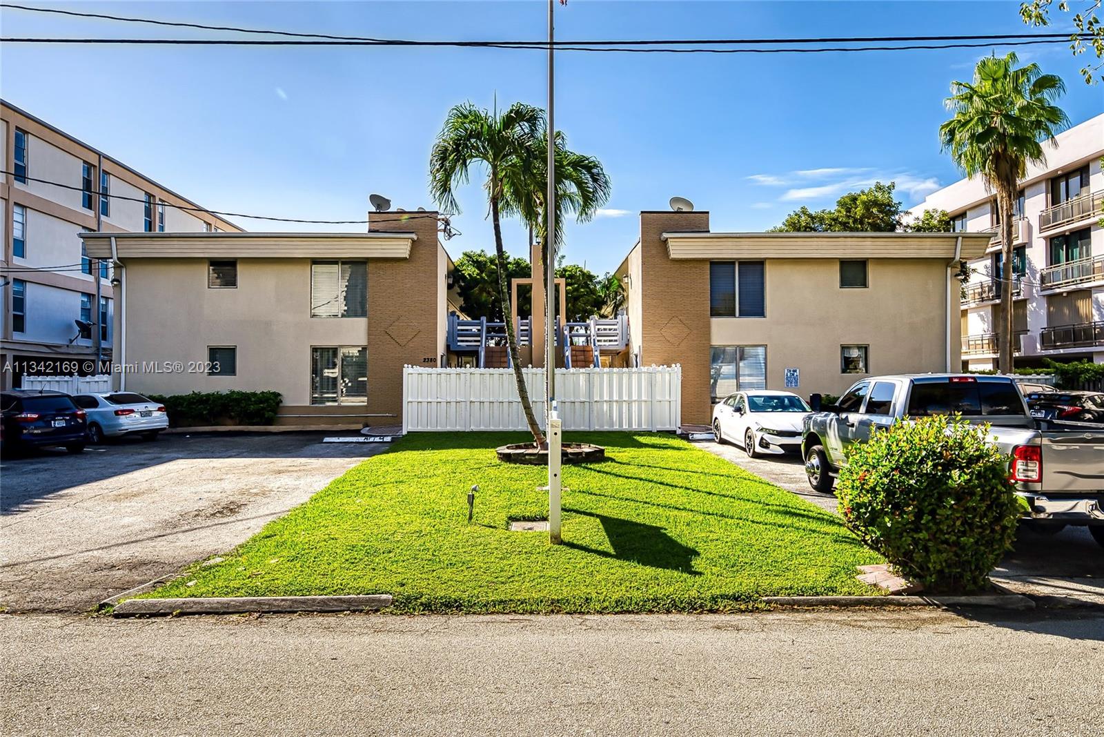 Multi Family Building in the Heart of Hallandale Beach. Walking distance to the beach. Well maintained property.
8 units -2/2, 4 units -1/1, 4 - boat slips, pool, 100% leased. Seller's financing available.