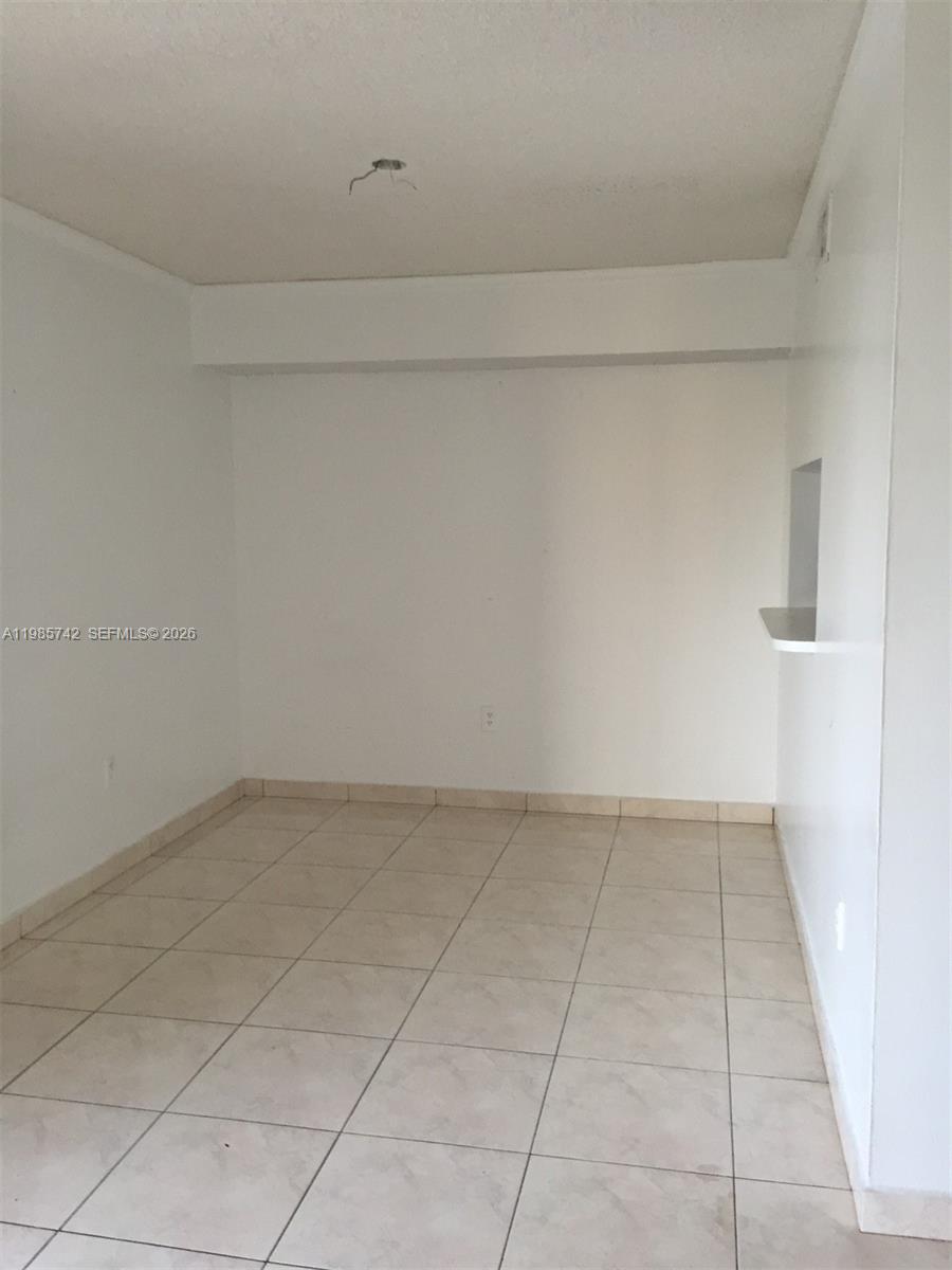 INTERNATIONAL PARK I COND - Residential