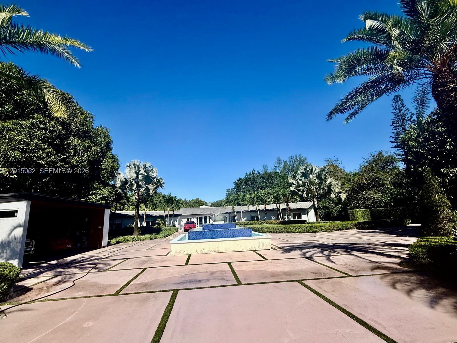 5250 SW 62nd Ave