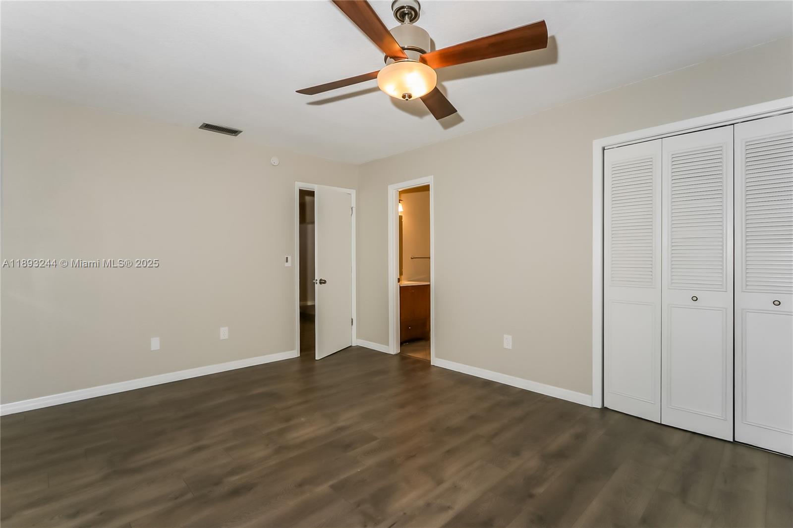 BROADVIEW COUNTRY CLUB - Residential Lease