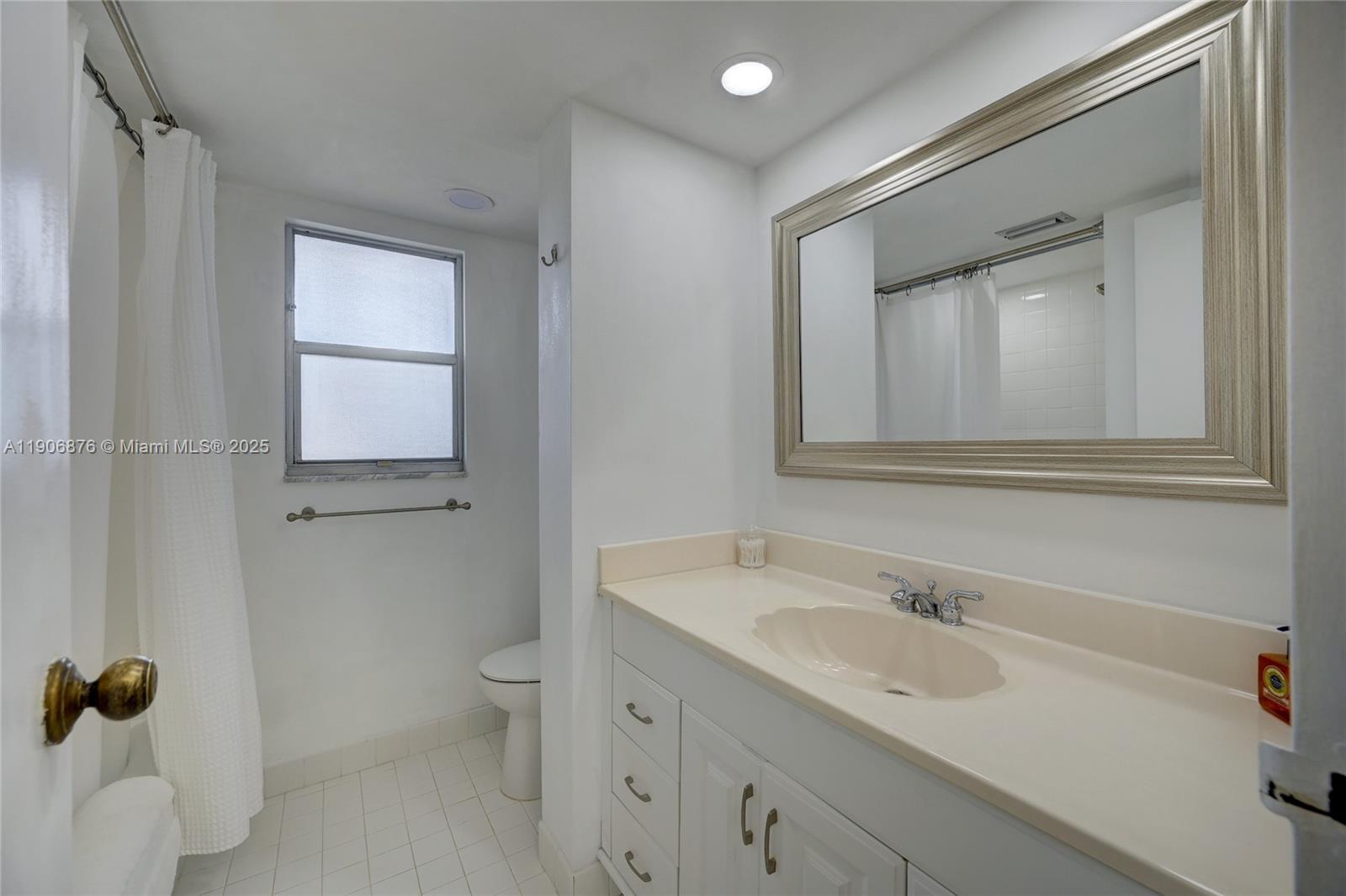 POINCIANA PLACE CONDO 1,2 - Residential