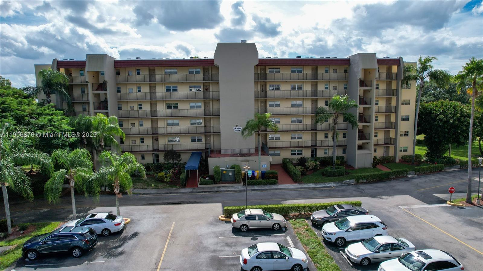 POINCIANA PLACE CONDO 1,2 - Residential