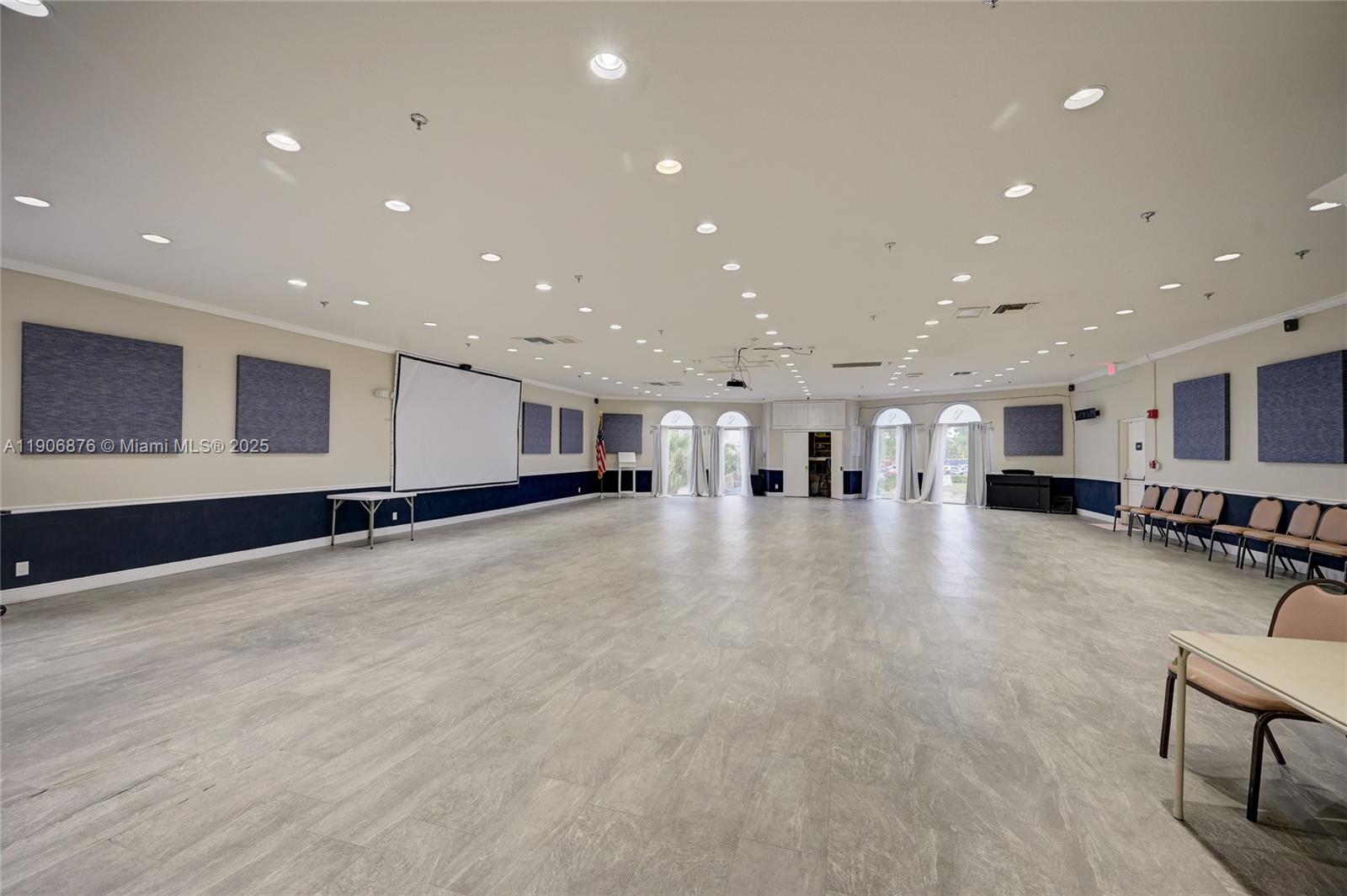 POINCIANA PLACE CONDO 1,2 - Residential