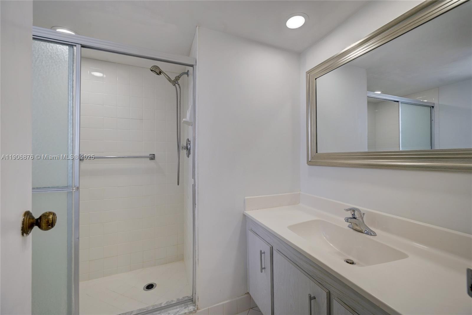 POINCIANA PLACE CONDO 1,2 - Residential