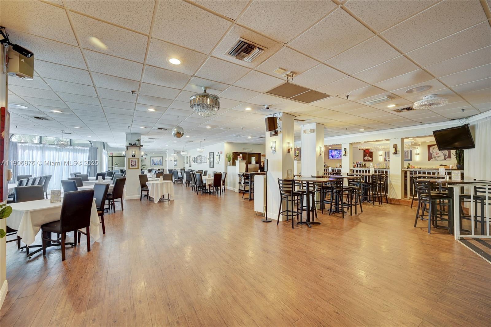 POINCIANA PLACE CONDO 1,2 - Residential