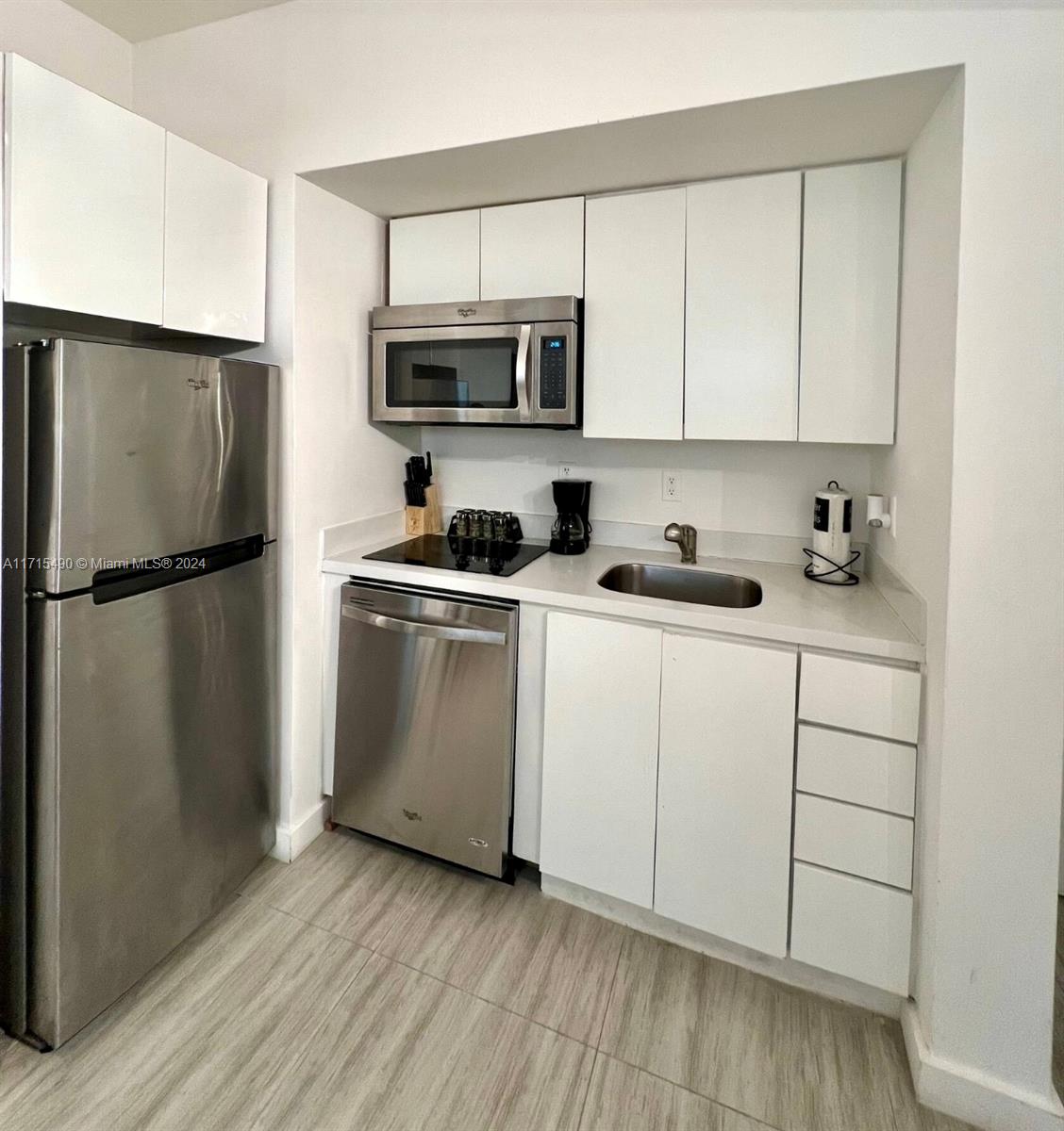 EMILY CONDO - Residential
