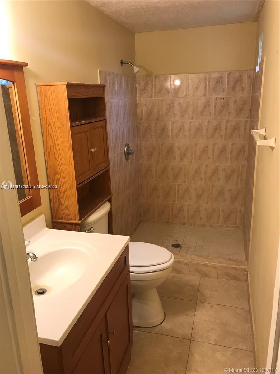 SHORES ESTATES - Residential