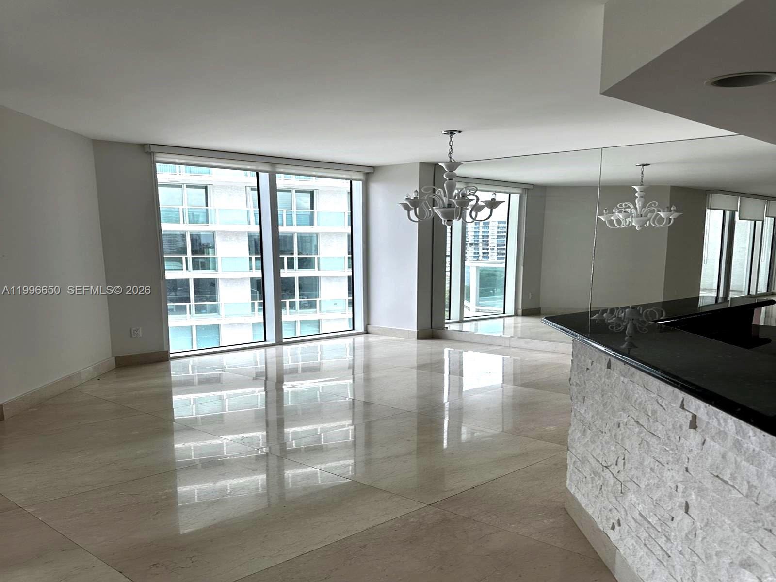 3301 NE 183rd St 809